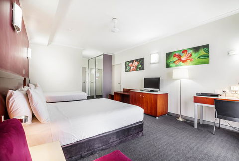 Novotel Darwin Airport - Getaway Accommodation 24