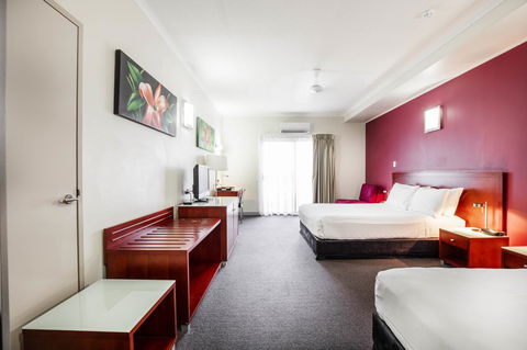 Novotel Darwin Airport - Getaway Accommodation 23