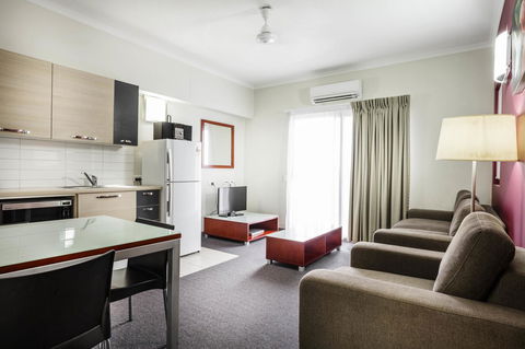 Novotel Darwin Airport - Getaway Accommodation 11
