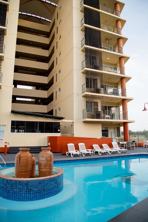 Cullen Bay Resorts - Getaway Accommodation 9