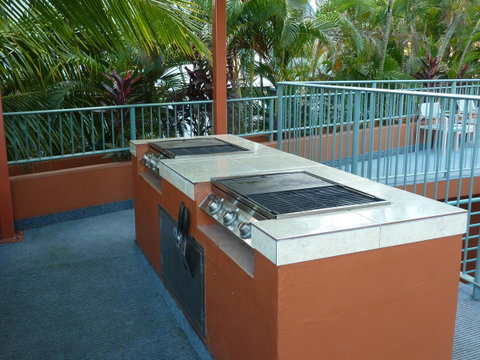 Cullen Bay Resorts - Getaway Accommodation 17
