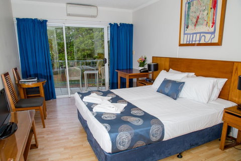 Cullen Bay Resorts - Getaway Accommodation 6