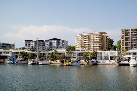 Cullen Bay Resorts - Getaway Accommodation 15