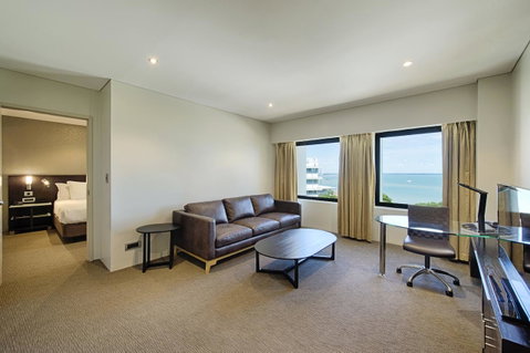 Hilton Darwin - Getaway Accommodation 12