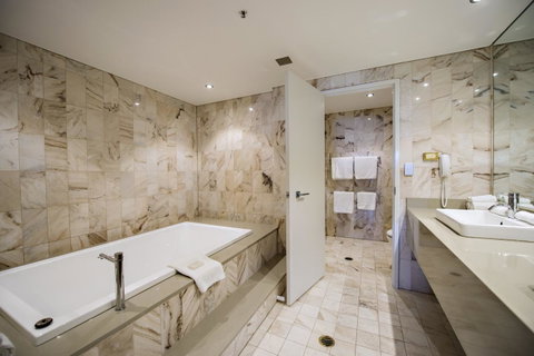 Hilton Darwin - Getaway Accommodation 35