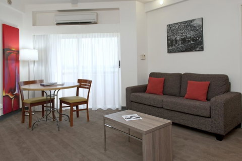 Novotel Darwin CBD - Getaway Accommodation 8