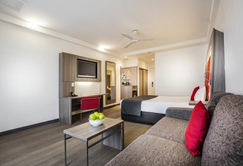 Novotel Darwin CBD - Getaway Accommodation 22