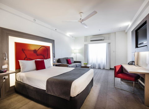 Novotel Darwin CBD - Getaway Accommodation 12