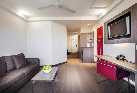 Novotel Darwin CBD - Getaway Accommodation 15