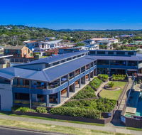 Lennox Holiday Apartments - Getaway Accommodation
