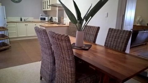 Book Keepers Cottage - Getaway Accommodation 1