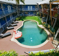 Bounce Cairns - Getaway Accommodation