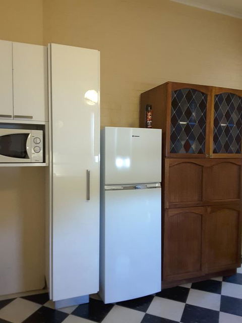 Bourke Apartments - Getaway Accommodation 1