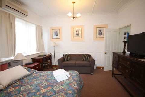 Bourke Riverside Motel - Getaway Accommodation 1