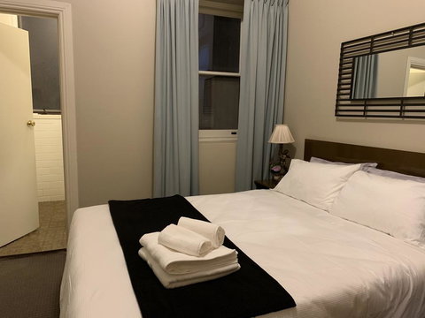 Boutique Apartment In The Heart Of Adelaide CBD - Getaway Accommodation 3