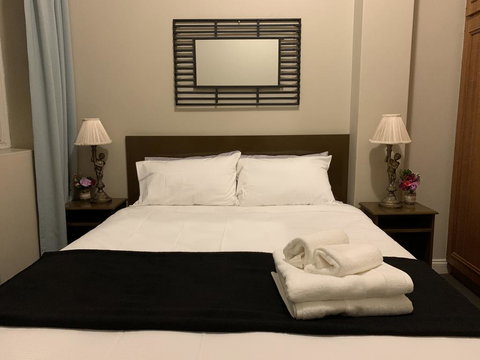 Boutique Apartment In The Heart Of Adelaide CBD - Getaway Accommodation 2