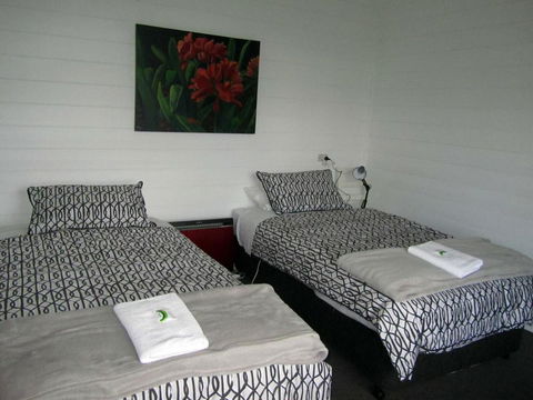 Breakaway Cottage - Getaway Accommodation 0
