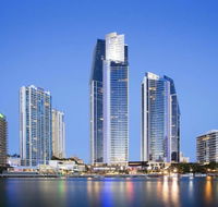 Breathtaking Views 4BD HIGH FLOOR Lux Apartment - Getaway Accommodation