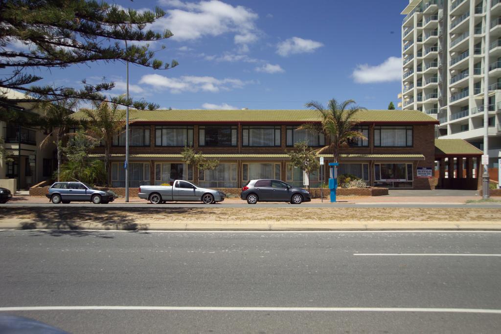 Glenelg SA Getaway Accommodation