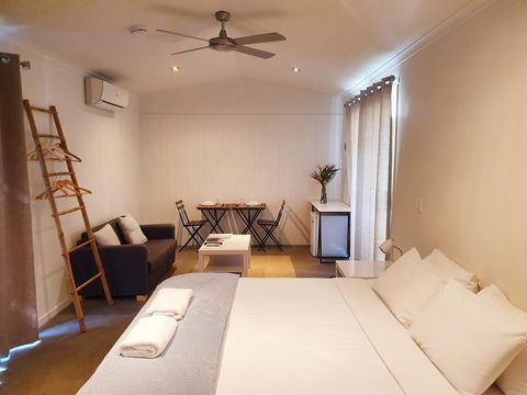 Byron Palms Guesthouse - Getaway Accommodation 2