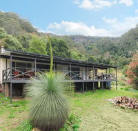 Cabbage Tree Farm - Seclusion and tranquillity - Getaway Accommodation