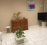 Cairnlea St Albans Townhouse - Getaway Accommodation