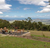 Captain's Lookout - elevated ocean views rural stay - Getaway Accommodation