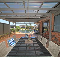 Carefree on Cormorant - Getaway Accommodation