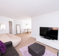 Central March 2 bed Walk everywhere - Getaway Accommodation