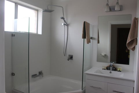 Centrepoint Motel - Getaway Accommodation 2