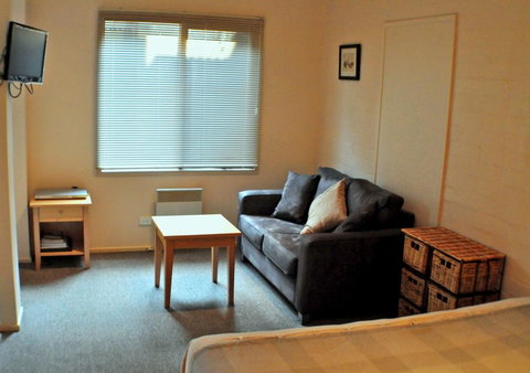 Champagne - Getaway Accommodation 2