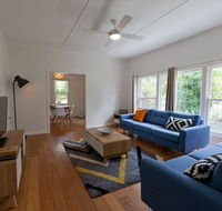 Charlie's Beach House - Getaway Accommodation