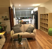 Chevron Luxury Pad - Getaway Accommodation