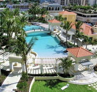 Chevron Renaissance Towers - Getaway Accommodation