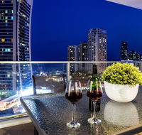 Circle on Cavil Holidays Gold Coast - Getaway Accommodation