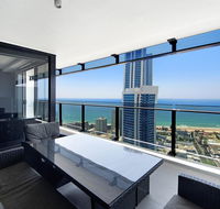 Circle on Cavill Private 2 Bed Ocean View - Getaway Accommodation