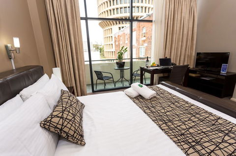 Clarendon Hotel - Getaway Accommodation 0