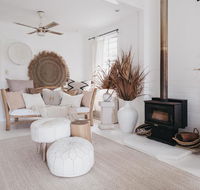 Collective Retreat - Charming Holiday Escape - Getaway Accommodation