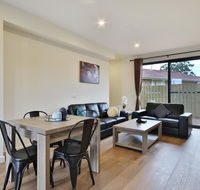 Comfort Inn  Apartments Dandenong - Getaway Accommodation