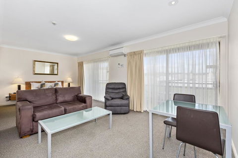 Comfort Inn Centrepoint Motel - Getaway Accommodation 3