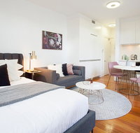 Comfortable Renovated Studio Close To City - Getaway Accommodation
