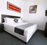 Commercial Hotel Hay - Getaway Accommodation