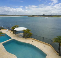 Commodore Apartments - Getaway Accommodation