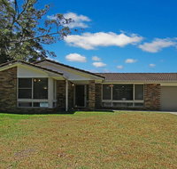 Corner Haven - family retreat with outdoor living - Getaway Accommodation