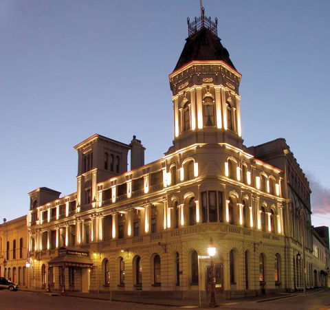 Craig's Royal Hotel - Getaway Accommodation 1