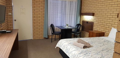 Darling River Motel - Getaway Accommodation 1