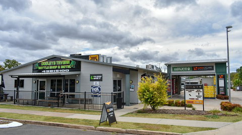 Dooley's Tavern & Motel Springsure - Getaway Accommodation 1