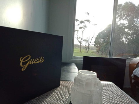 Dyl & Lil's Tiny House On Wheels - Getaway Accommodation 3