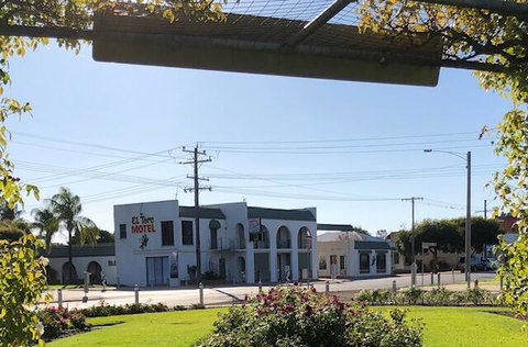 EL TORO MOTEL - Getaway Accommodation 0