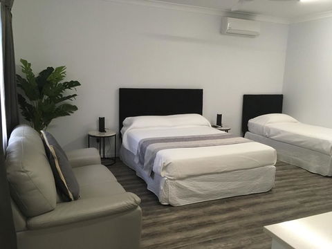 Escape On Lake - Getaway Accommodation 3